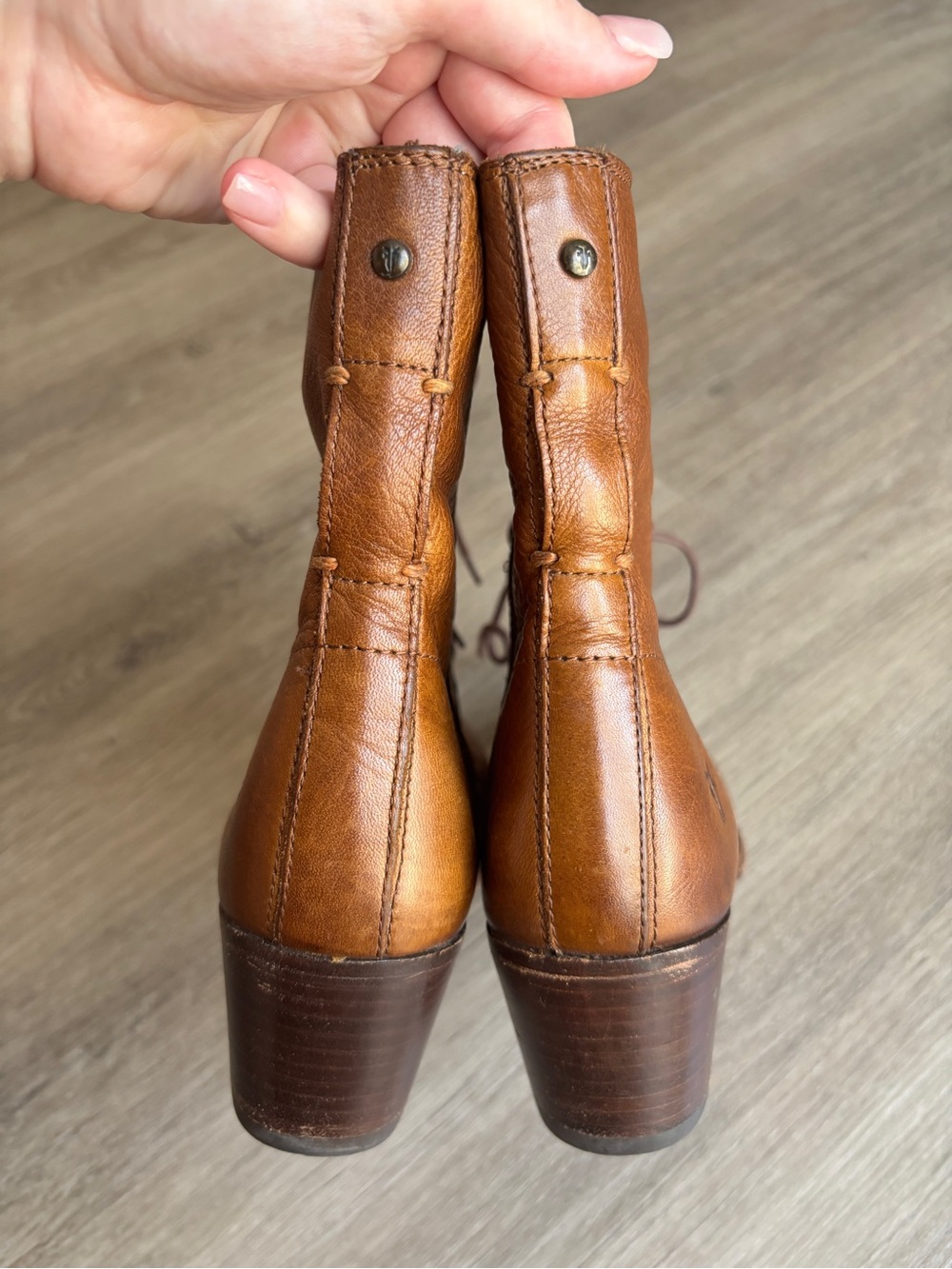 Frye Courtney lace-up ankle booties in Cognac Size 10 - Picture 4 of 8